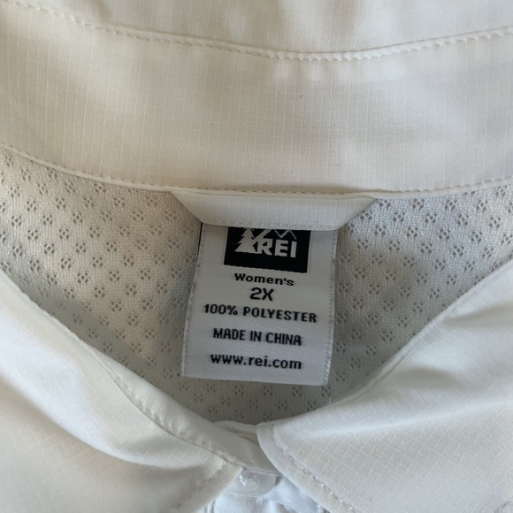 REI Co-op Women's‎ Button Up Long Sleeve Outdoor Hiking White Shirt - Picture 2 of 6